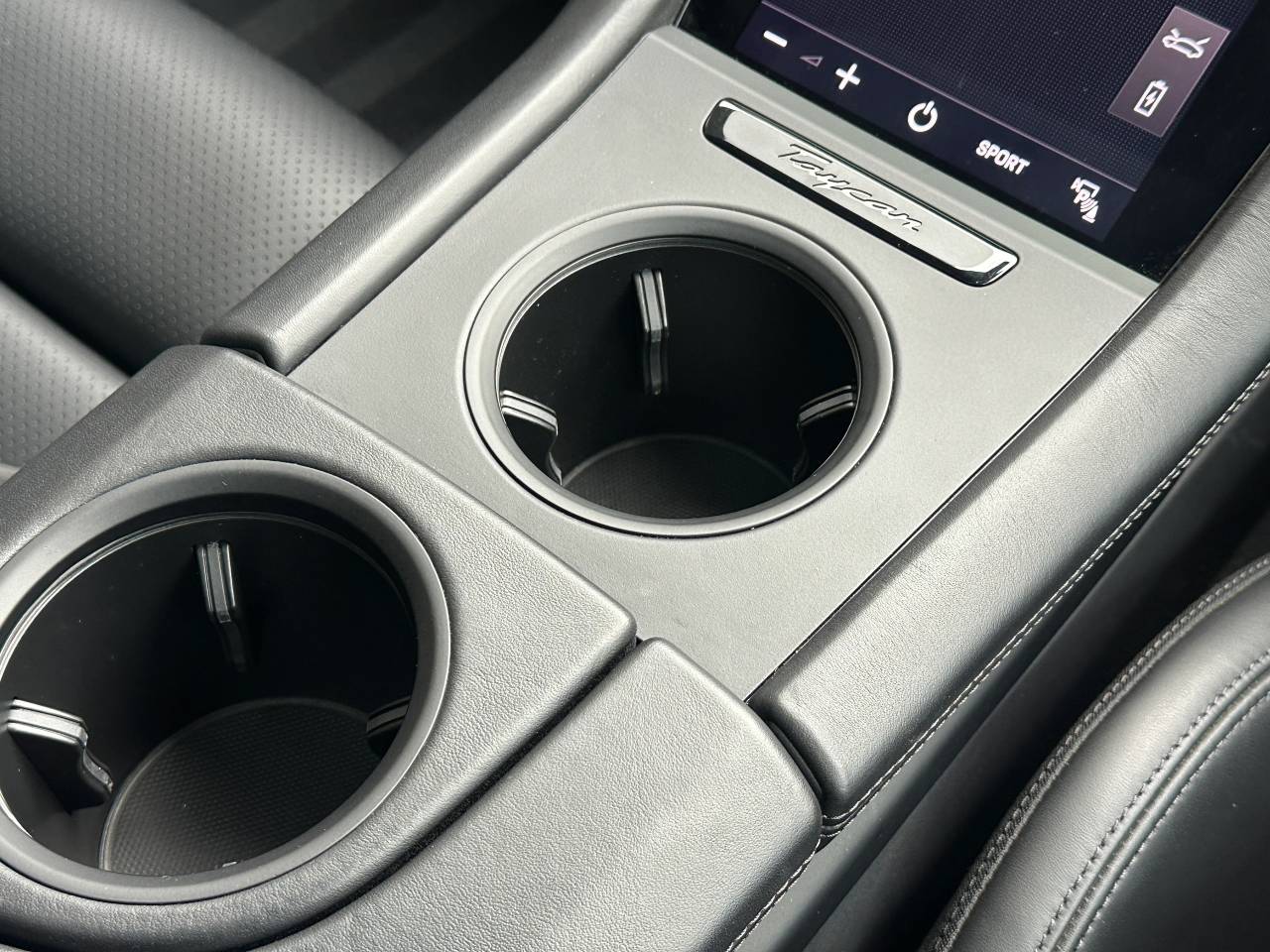 Used Porsche Taycan 2022 for sale - 76110465: Photo 48