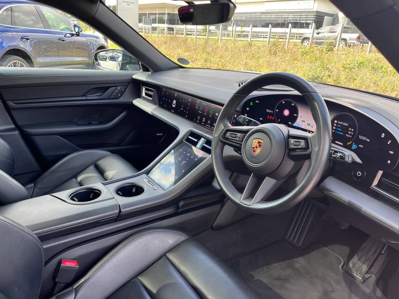 Used Porsche Taycan 2022 for sale - 76110465: Photo 7
