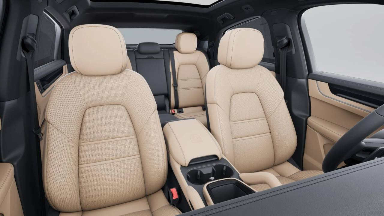 Used Porsche Cayenne 2024 for sale - 76937339: Photo 7