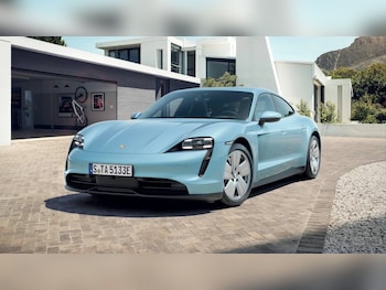 2022 (71) - 350kW 93kWh 4dr RWD Auto