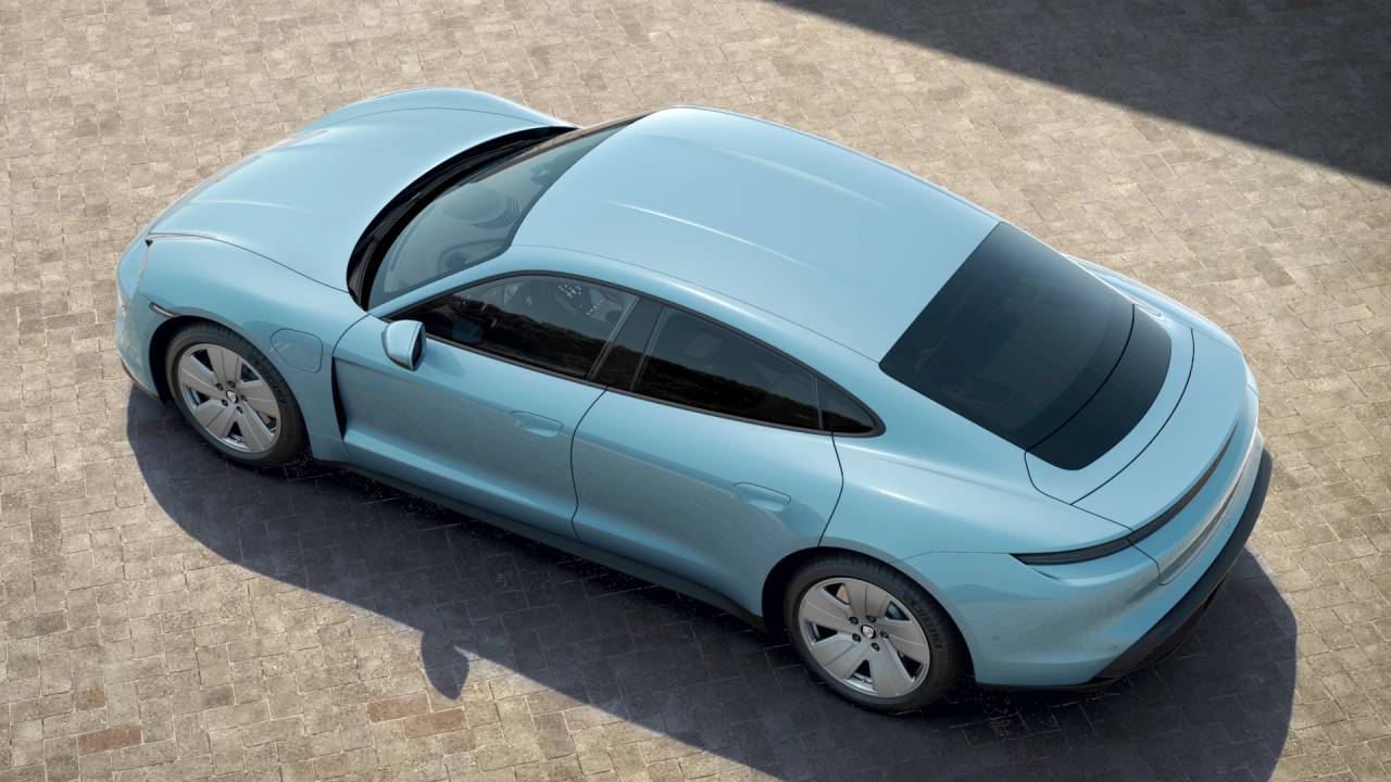 Used Porsche Taycan 2022 for sale - 77372490: Photo 4