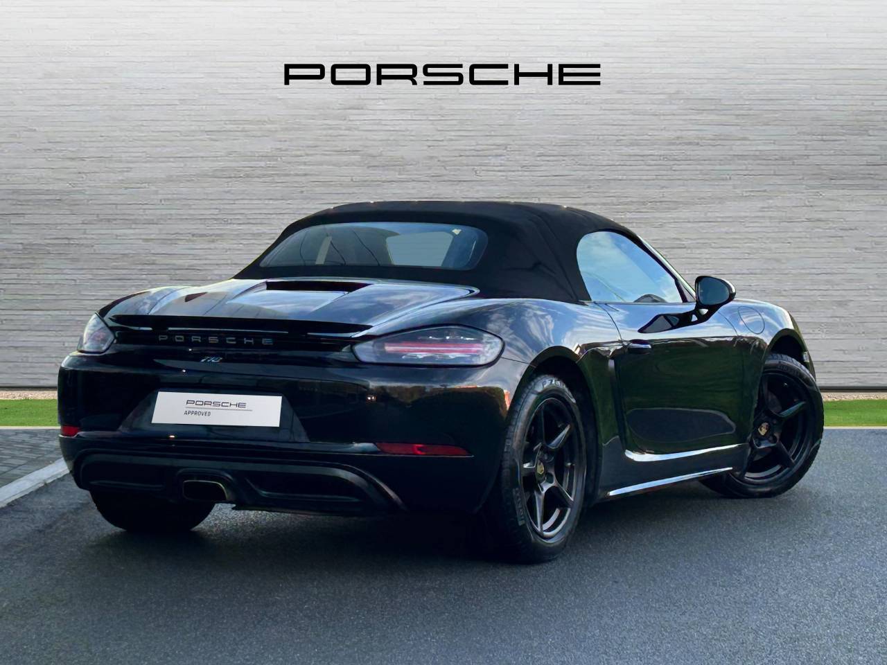 Used Porsche Boxster 2017 for sale - 76486639: Photo 3