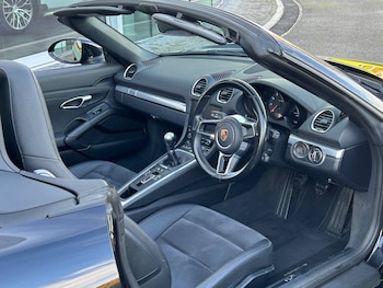 Used Porsche Boxster 2017 for sale - 76486639: Photo