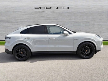 Used Porsche Cayenne 2025 for sale - 78277342: Photo