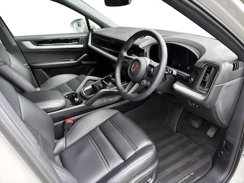 Used Porsche Cayenne 2025 for sale - 78277342: Photo