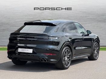 Used Porsche Cayenne 2025 for sale - 75590466: Photo