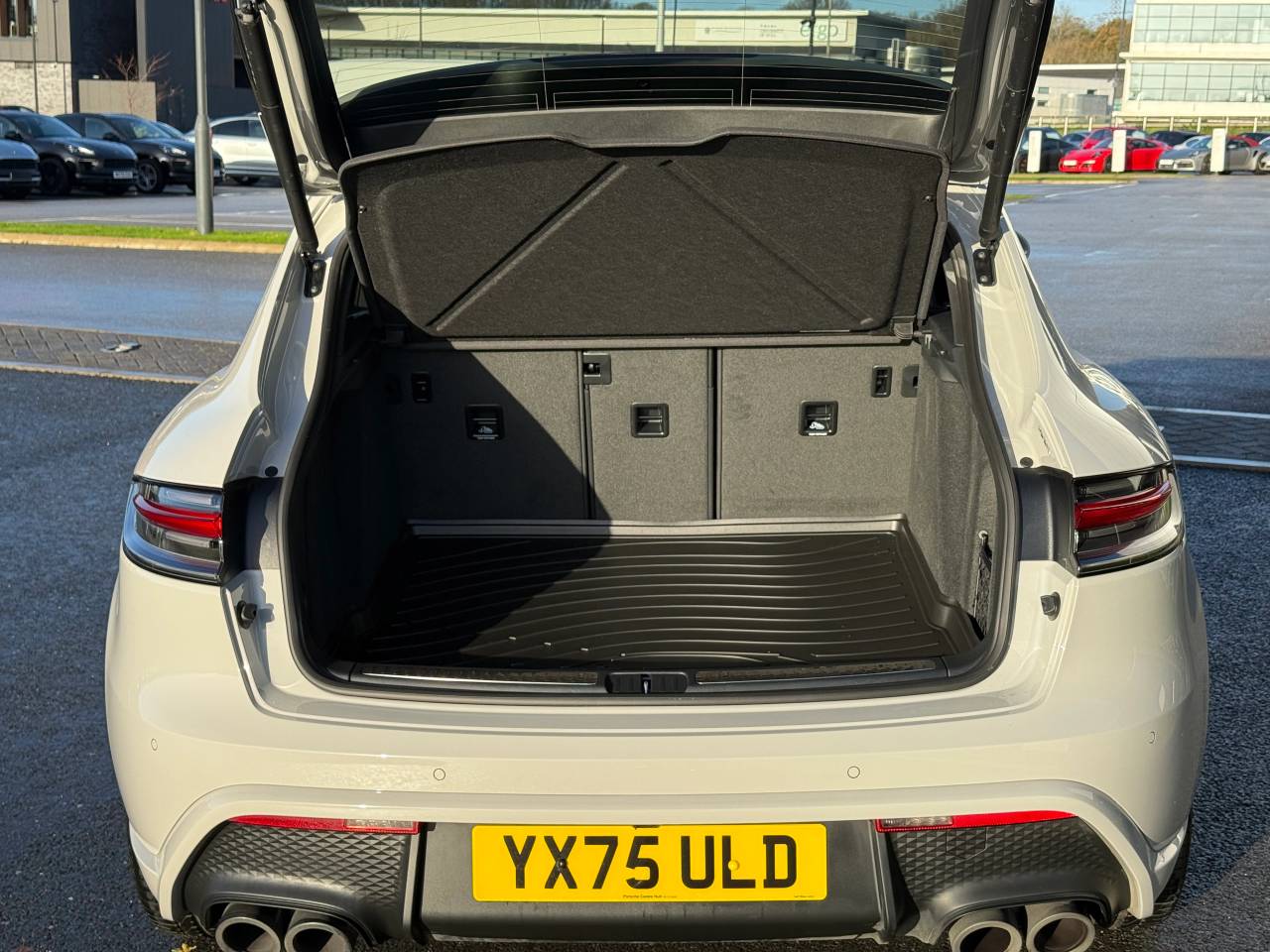 Used Porsche Macan 2025 for sale - 76609252: Photo 14