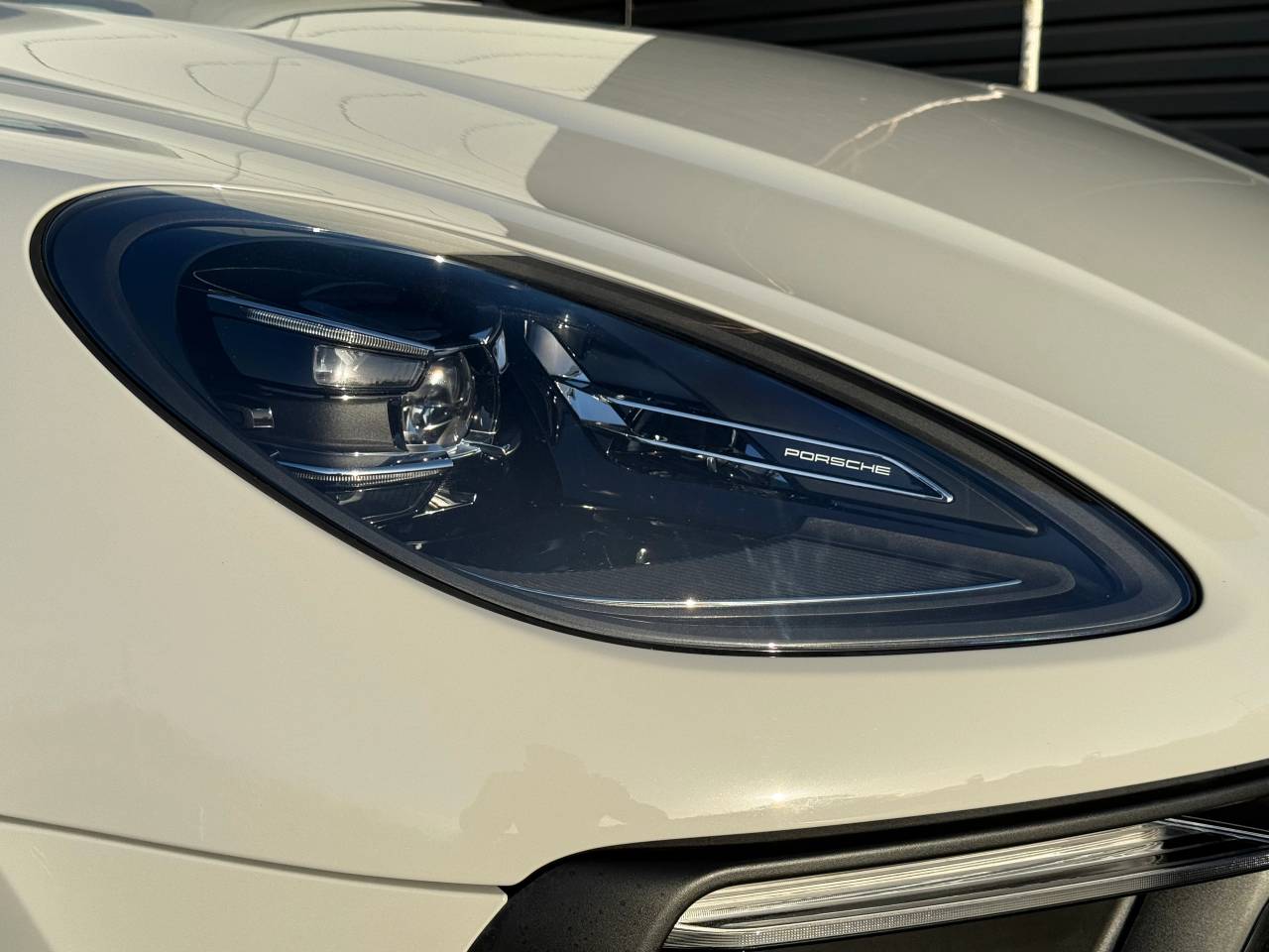 Used Porsche Macan 2025 for sale - 76609252: Photo 16