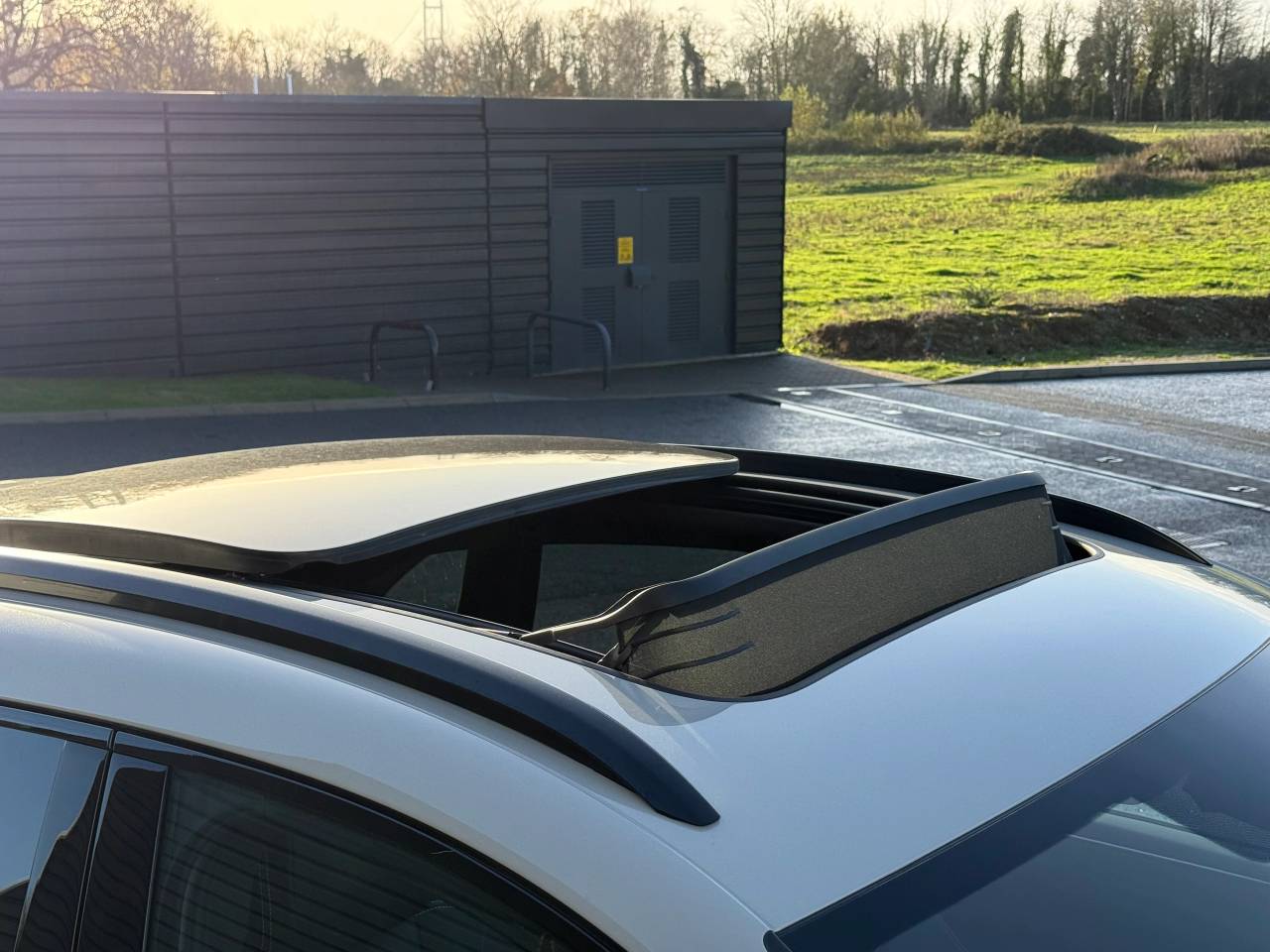 Used Porsche Macan 2025 for sale - 76609252: Photo 17