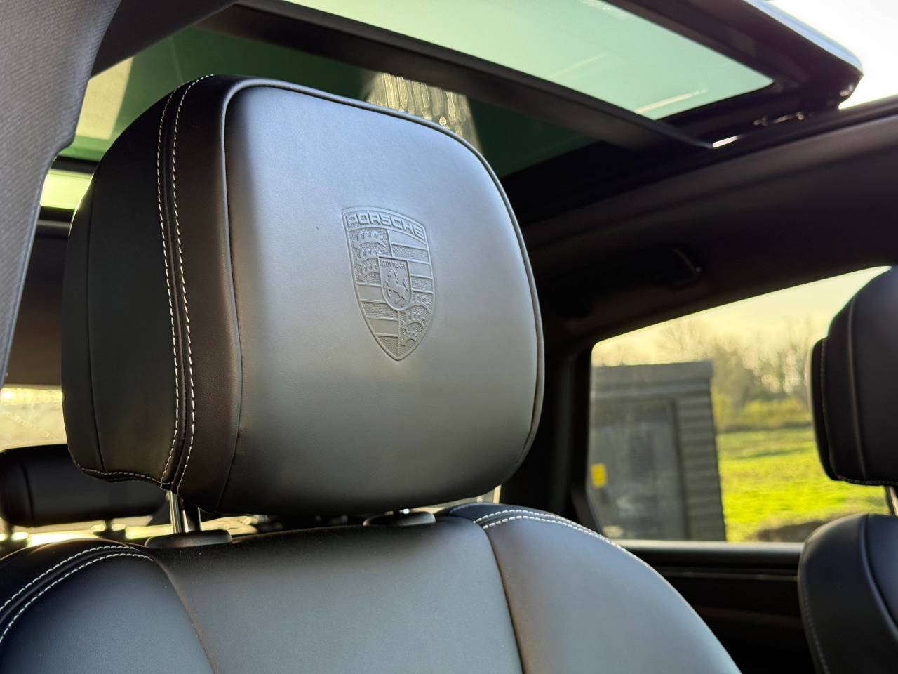 Used Porsche Macan 2025 for sale - 76609252: Photo 35