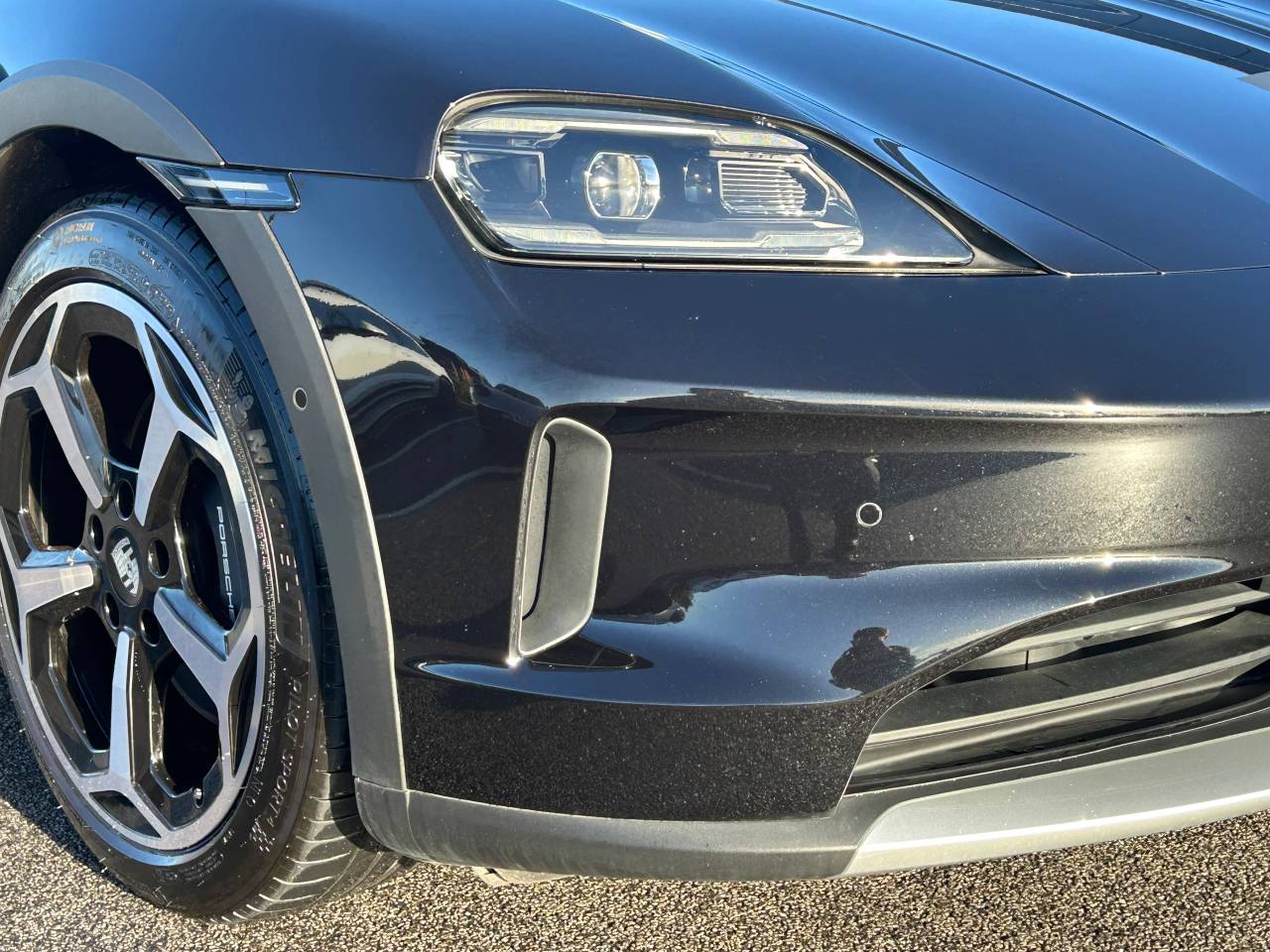 Used Porsche Taycan 2024 for sale - 77177612: Photo 10