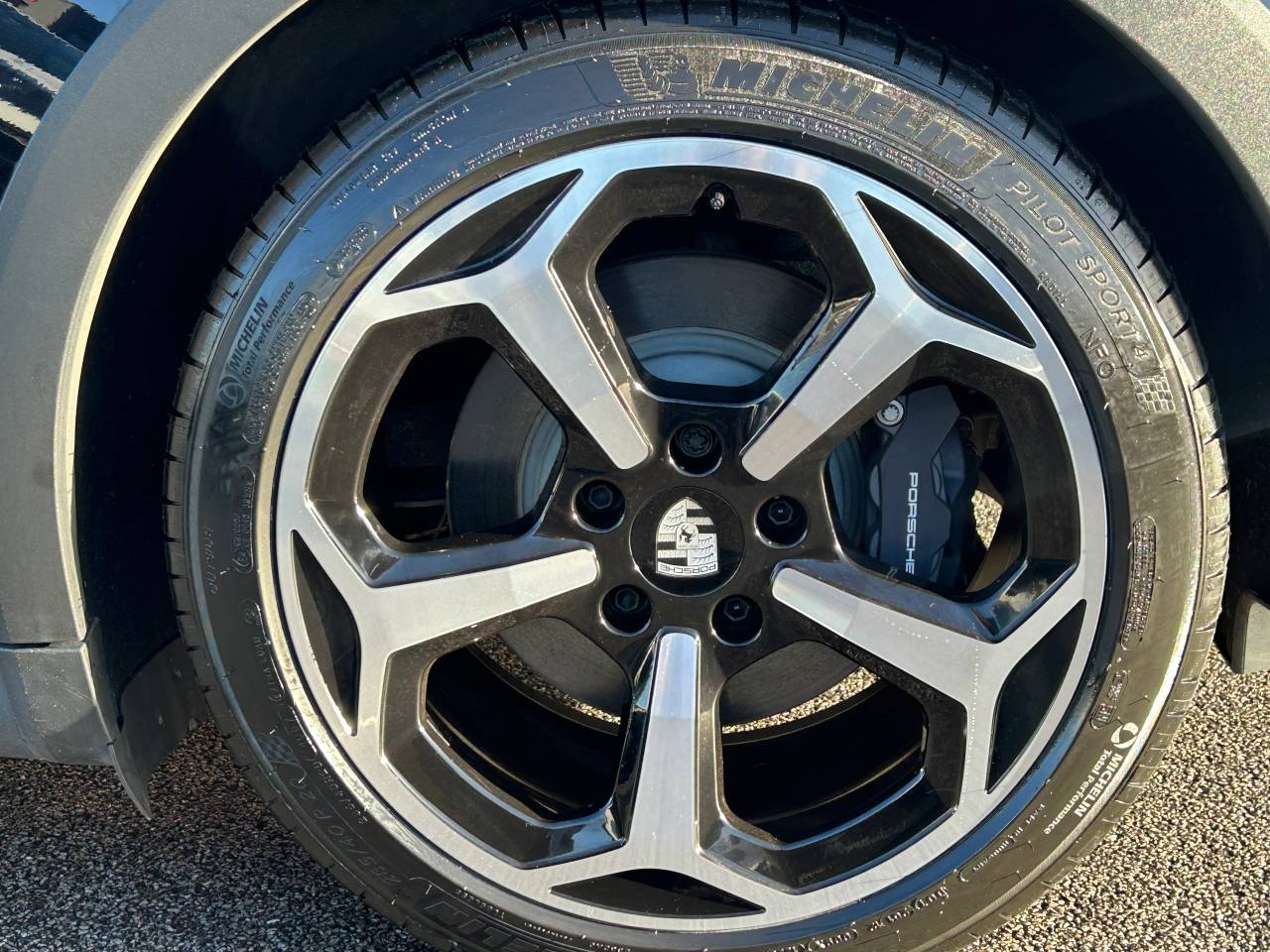 Used Porsche Taycan 2024 for sale - 77177612: Photo 9