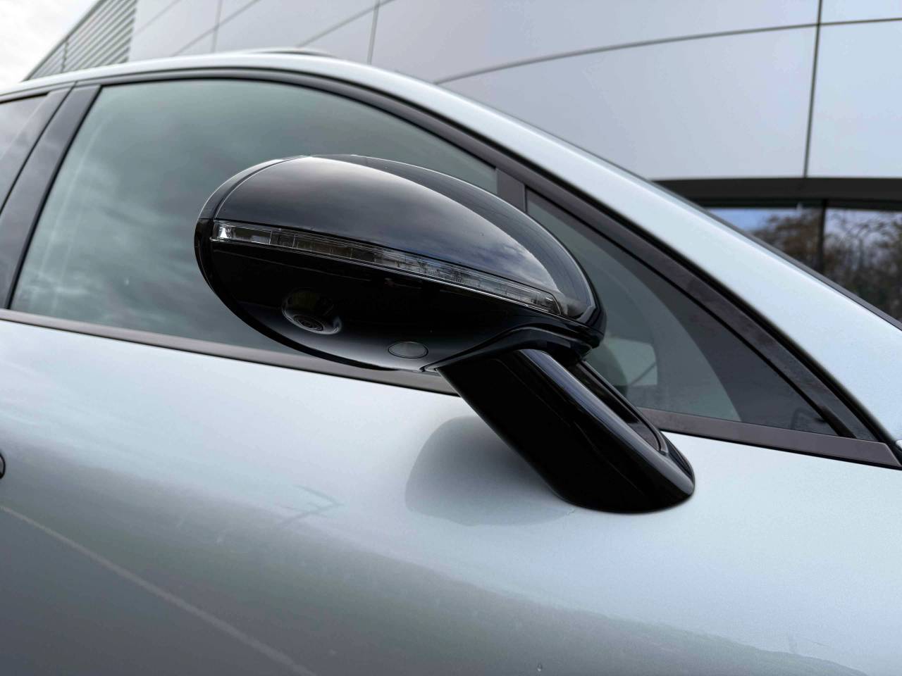 Used Porsche Macan 2023 for sale - 76500909: Photo 10