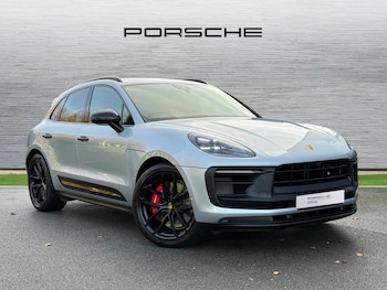 Used Porsche Macan 2023 for sale - 76500909: Photo