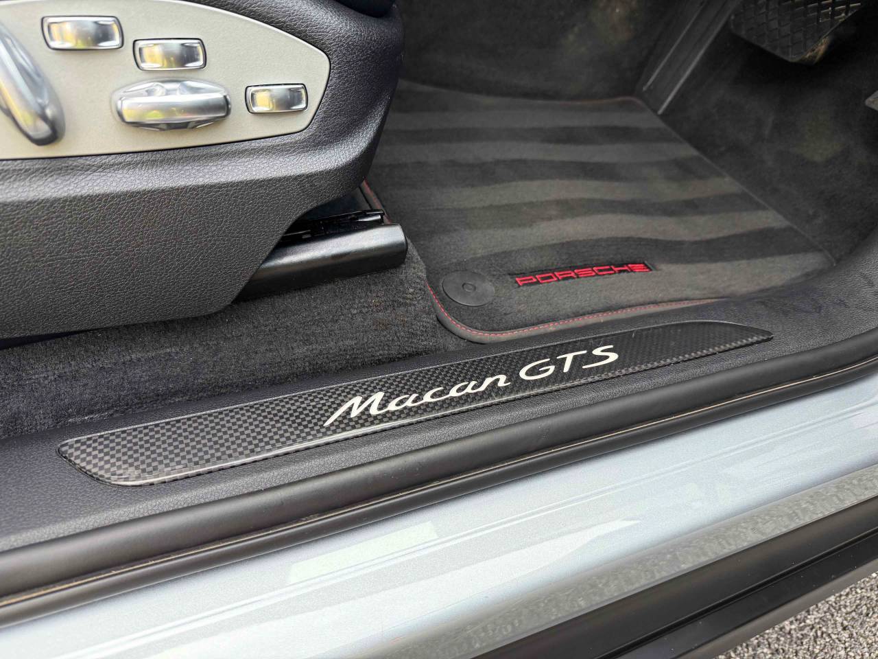 Used Porsche Macan 2023 for sale - 76500909: Photo 24