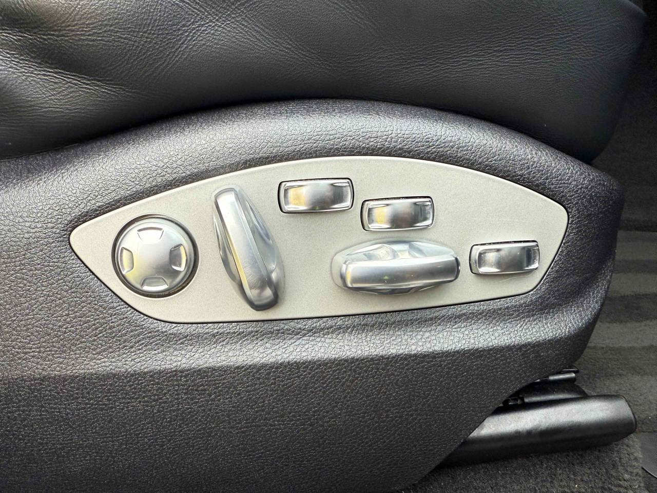 Used Porsche Macan 2023 for sale - 76500909: Photo 26