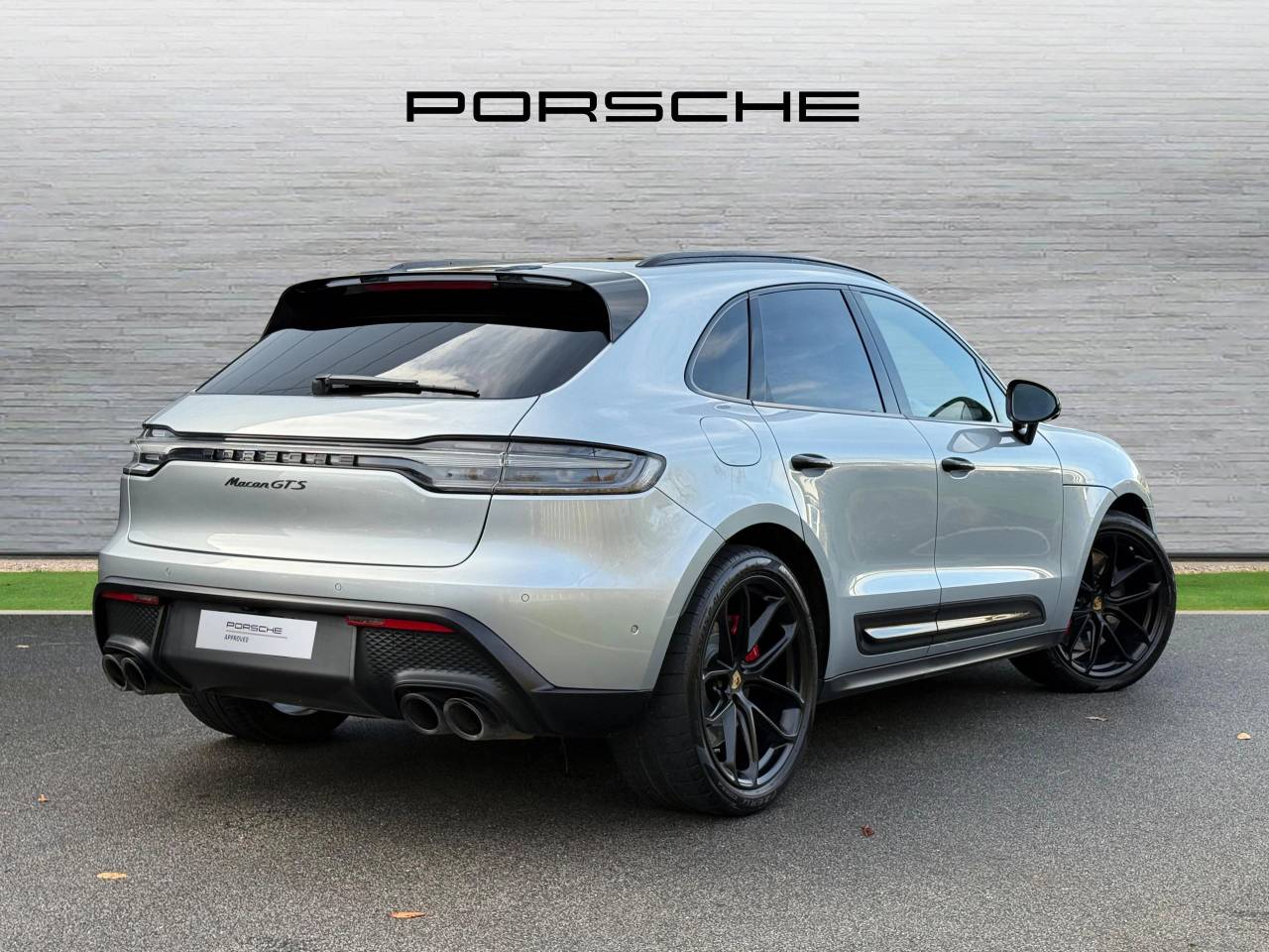 Used Porsche Macan 2023 for sale - 76500909: Photo 33