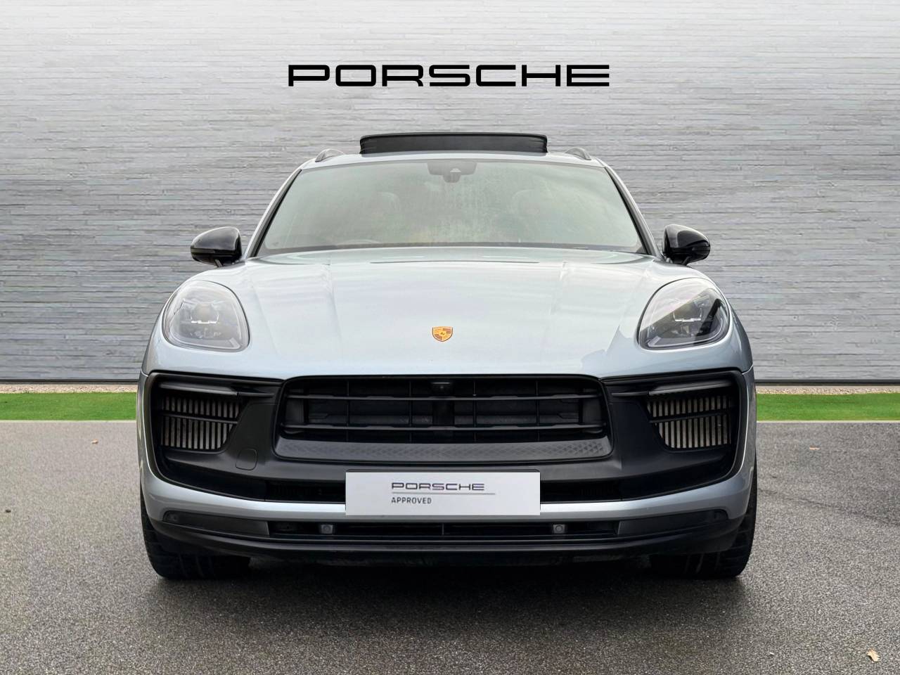 Used Porsche Macan 2023 for sale - 76500909: Photo 34