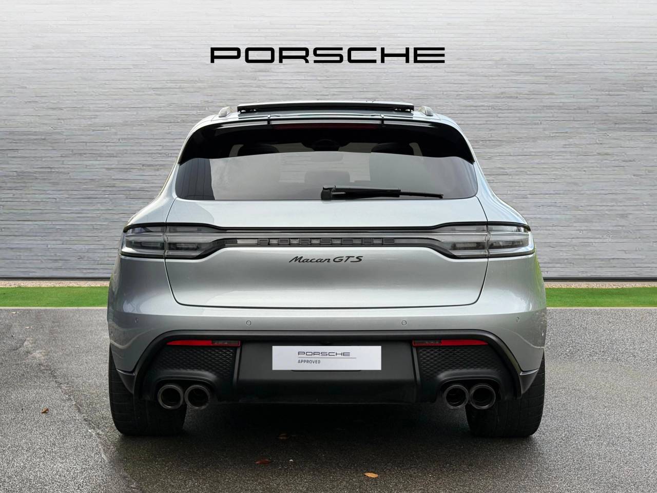 Used Porsche Macan 2023 for sale - 76500909: Photo 6