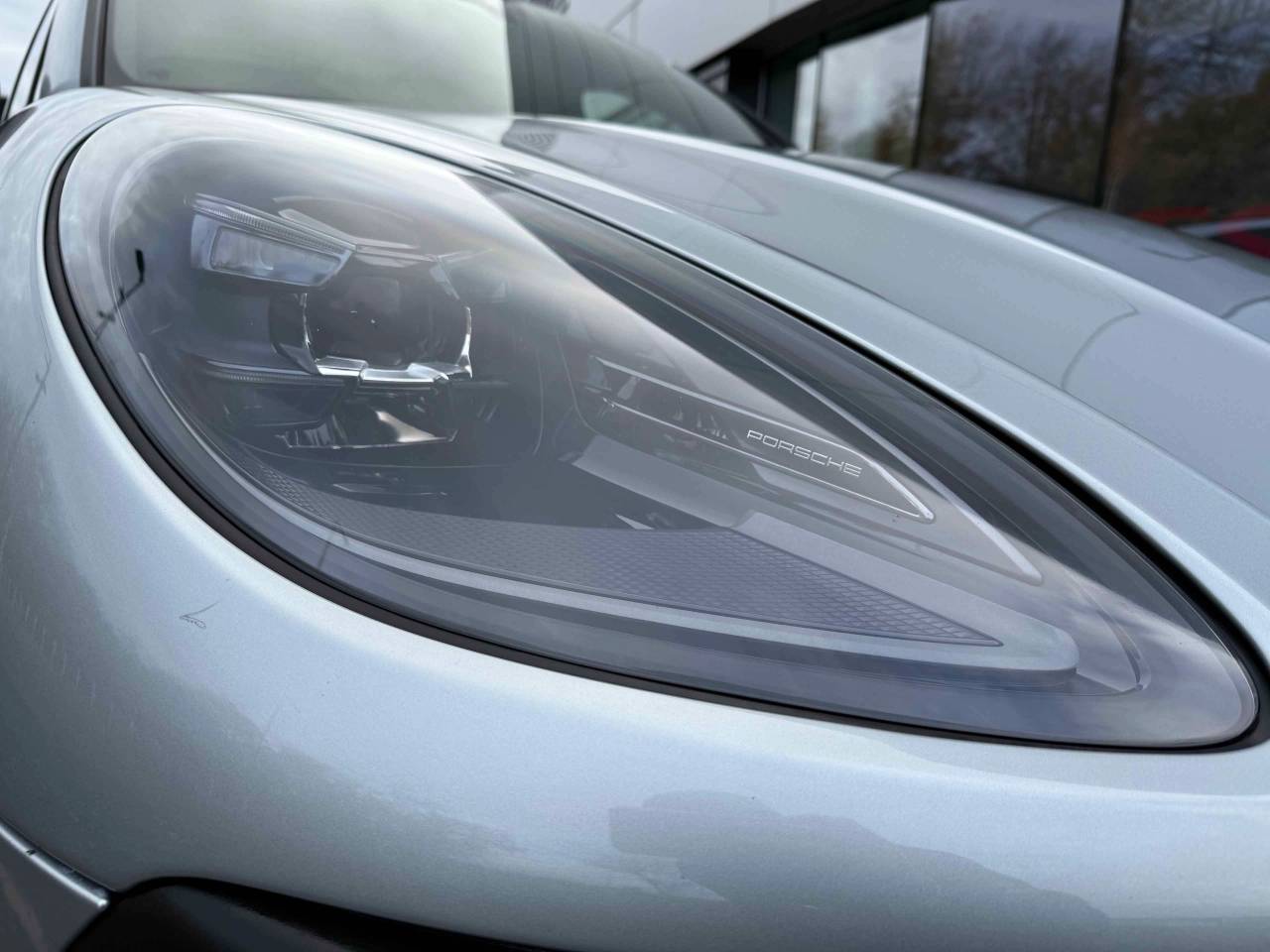 Used Porsche Macan 2023 for sale - 76500909: Photo 9