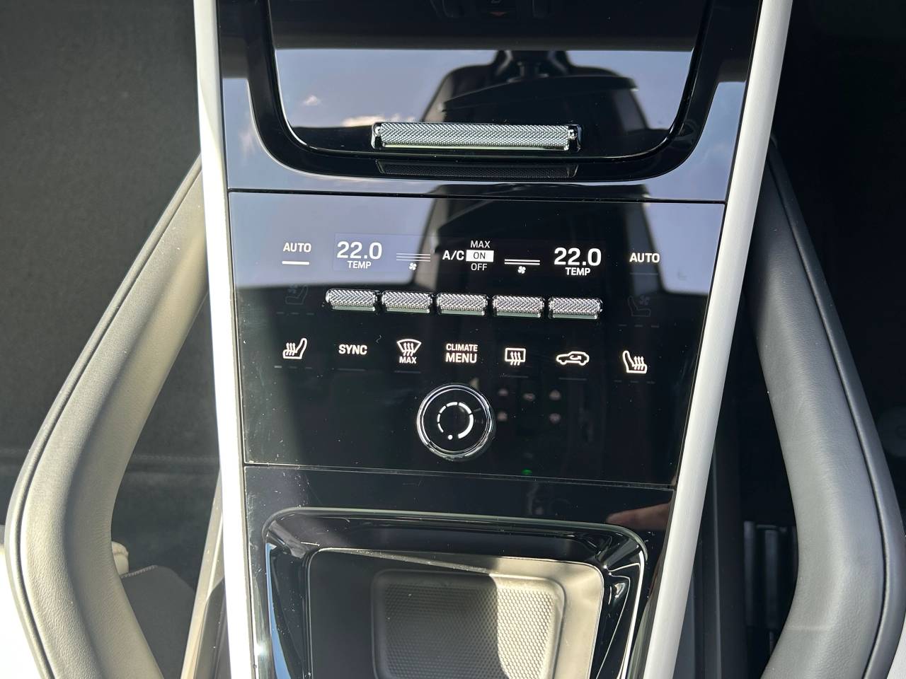 Used Porsche Cayenne 2026 for sale - 78088104: Photo 44