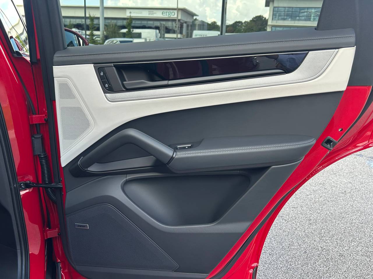 Used Porsche Cayenne 2026 for sale - 78088104: Photo 50