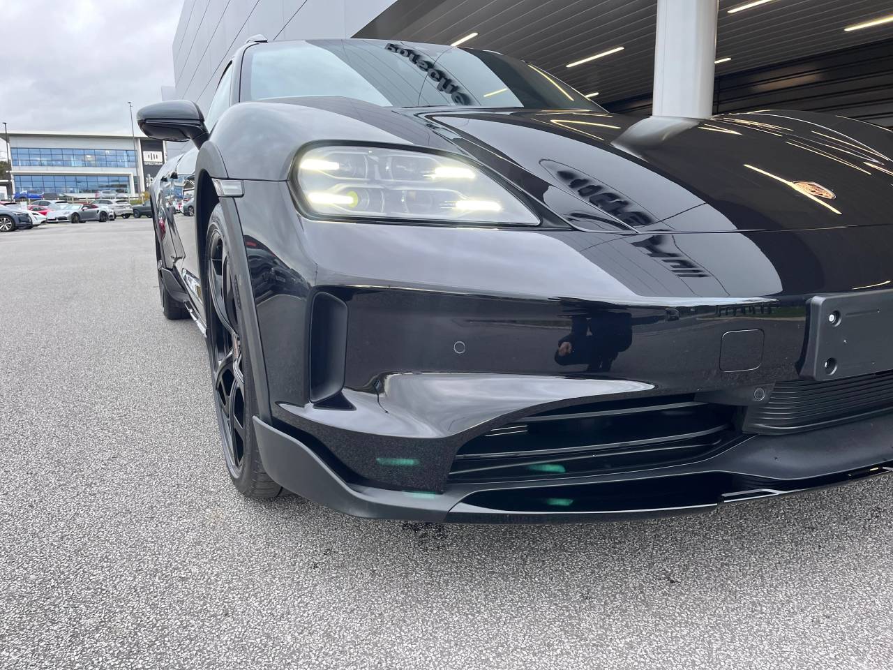 Used Porsche Taycan 2024 for sale - 76486642: Photo 15
