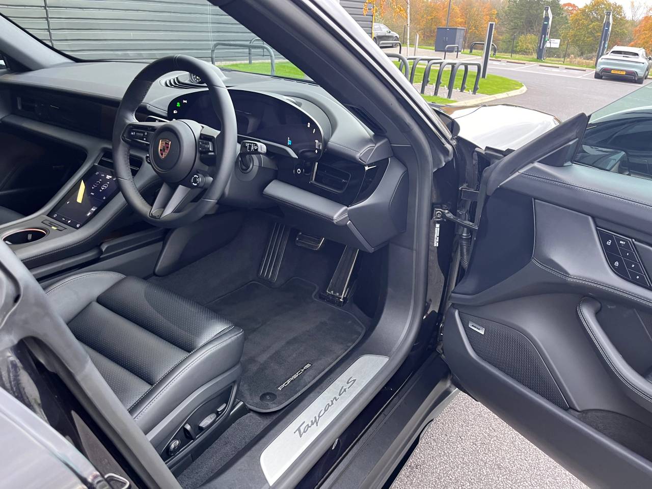 Used Porsche Taycan 2024 for sale - 76486642: Photo 30