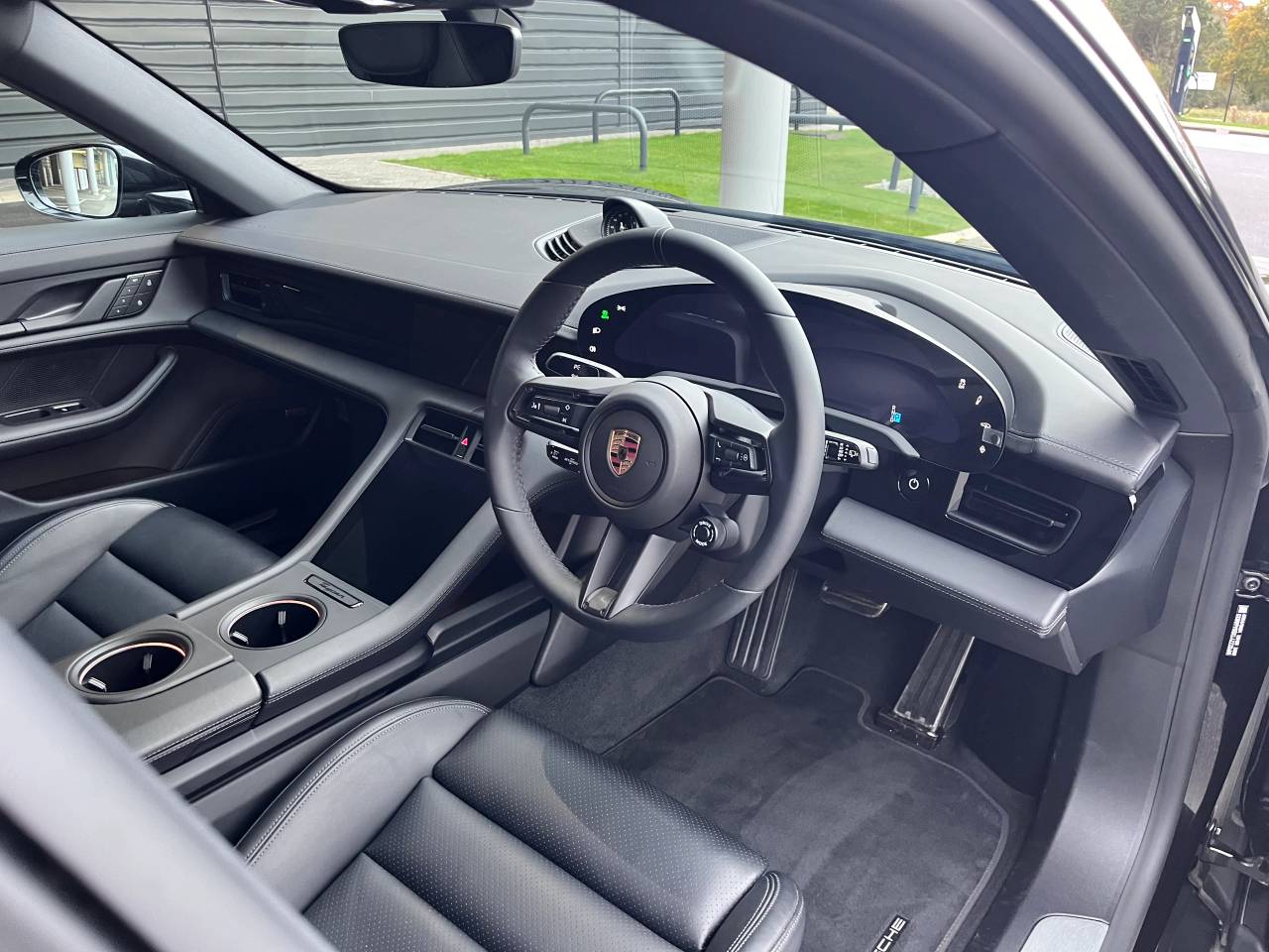 Used Porsche Taycan 2024 for sale - 76486642: Photo 32