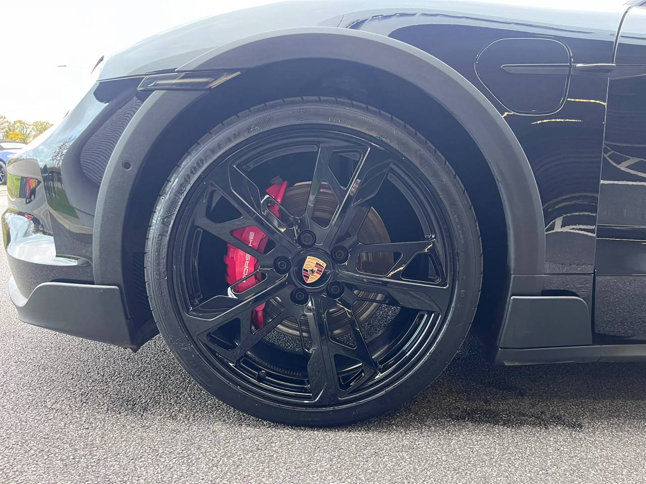 Used Porsche Taycan 2024 for sale - 76486642: Photo 7