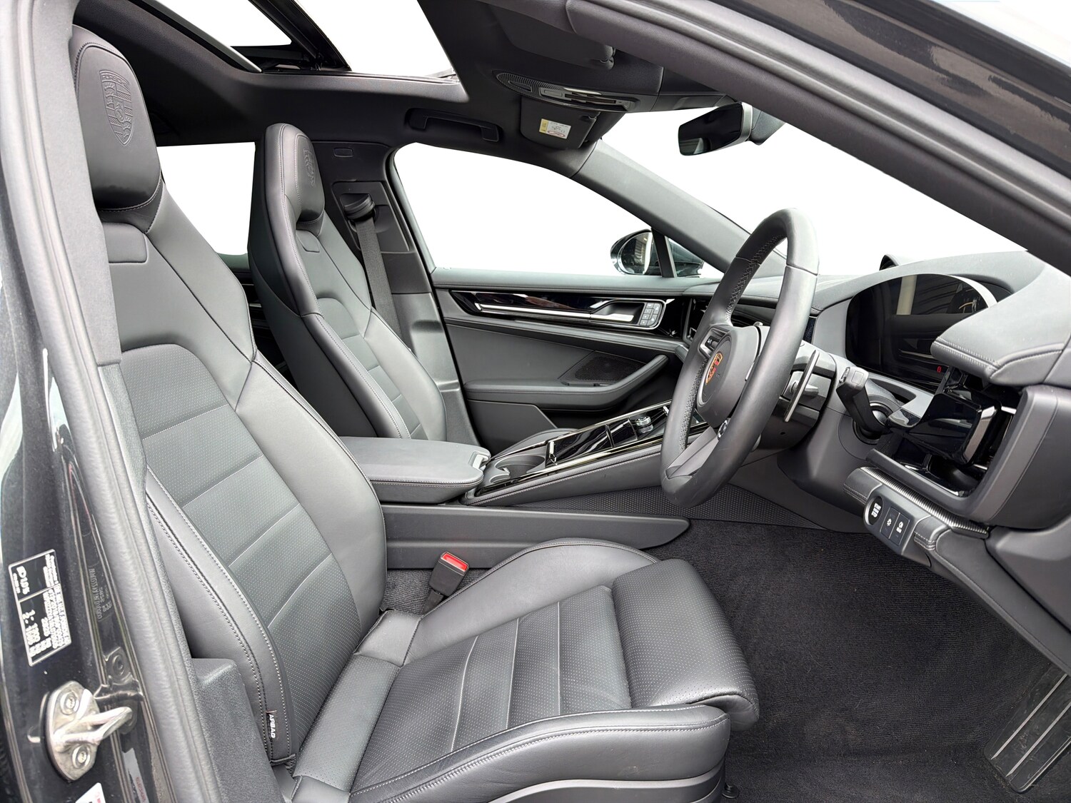 Used Porsche Panamera 2025 for sale - 78036124: Photo 13