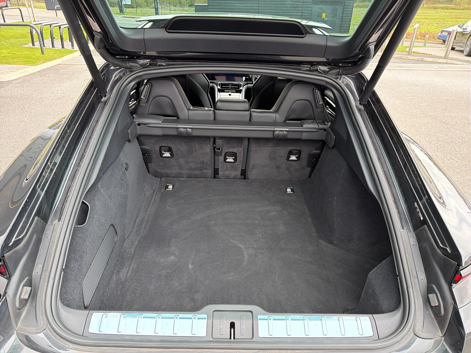 Used Porsche Panamera 2025 for sale - 78036124: Photo 22