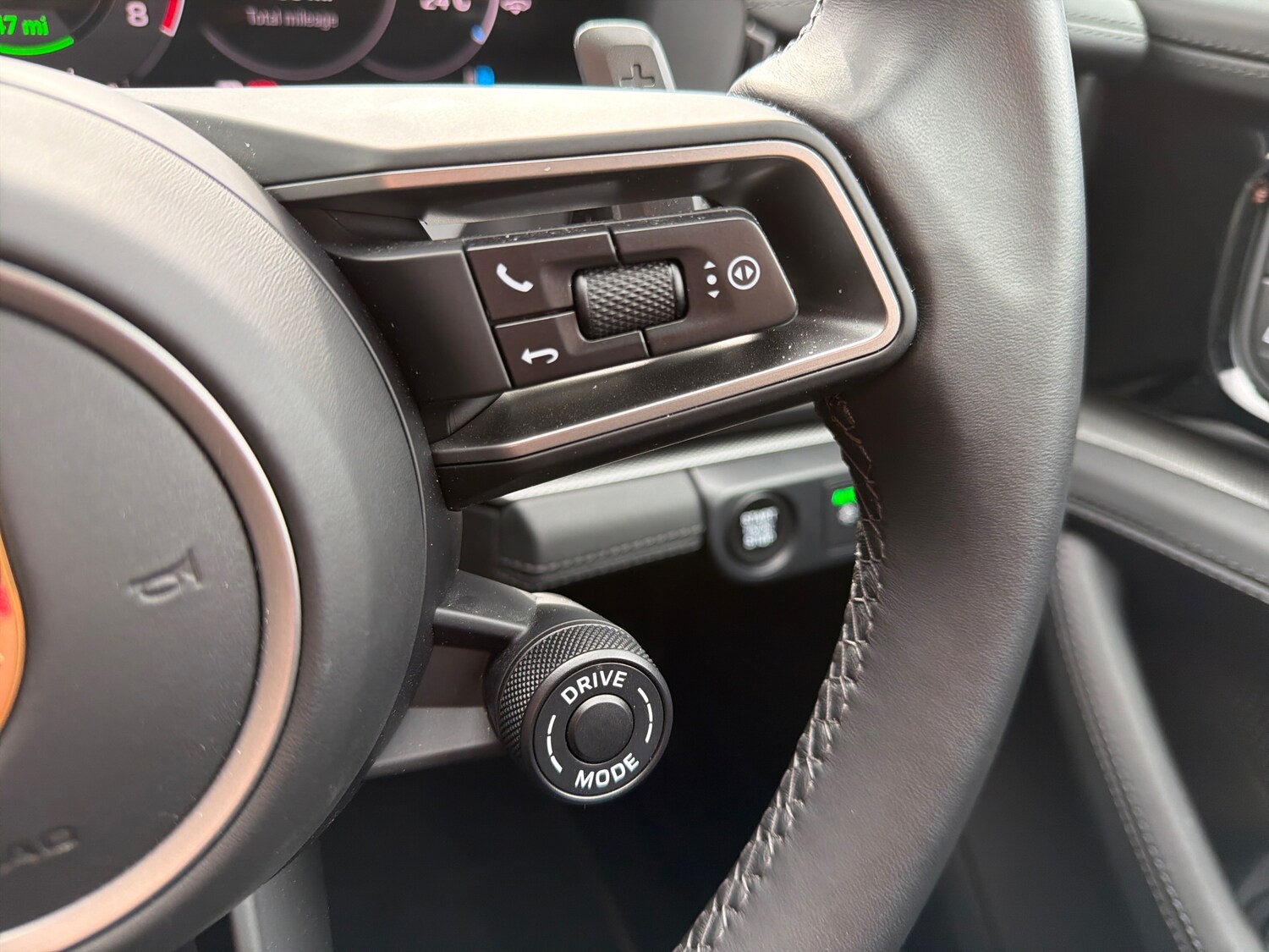 Used Porsche Panamera 2025 for sale - 78036124: Photo 25