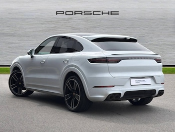 Used Porsche Cayenne 2023 for sale - 79170544: Photo