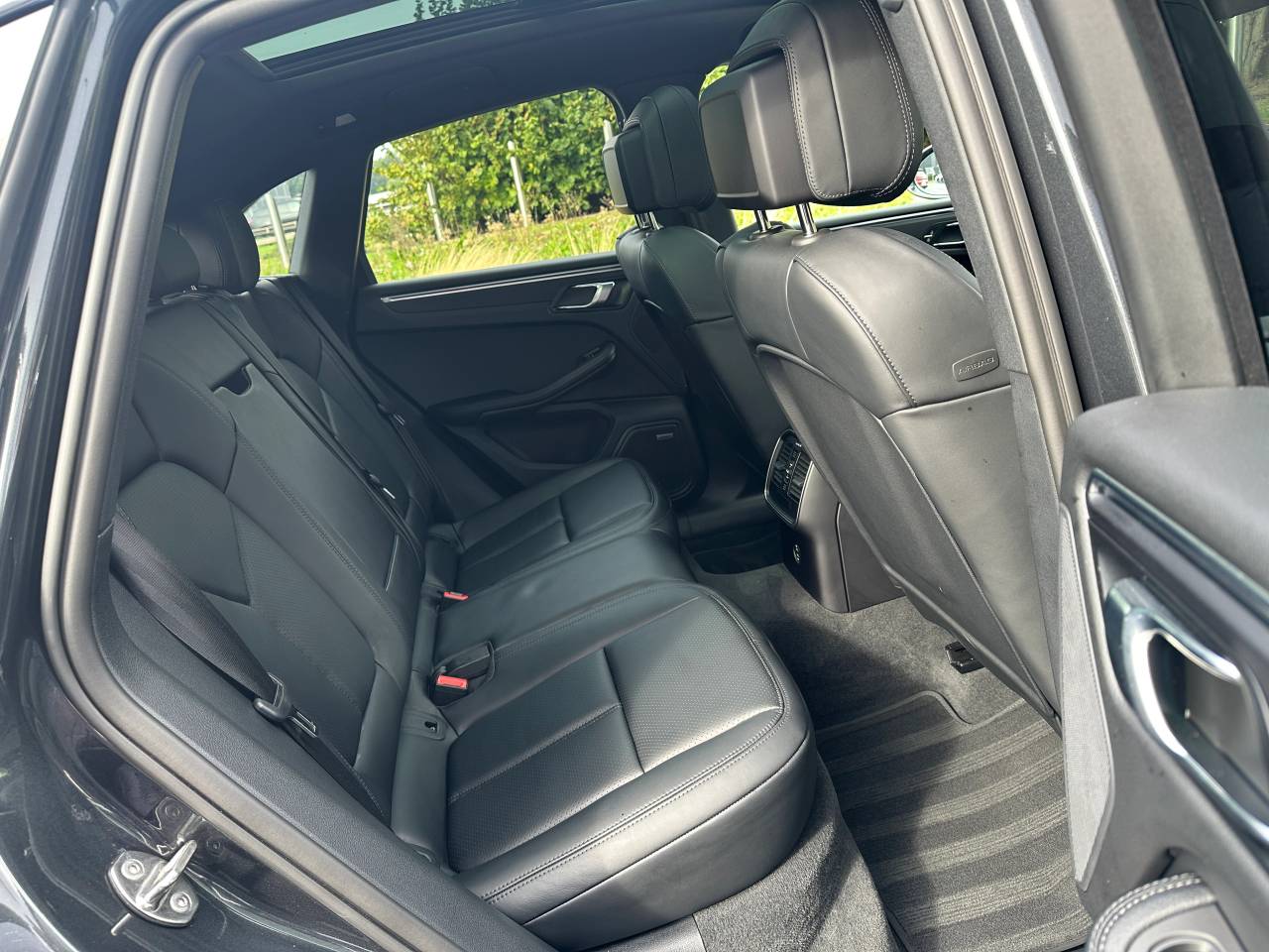 Used Porsche Macan 2024 for sale - 76110990: Photo 21