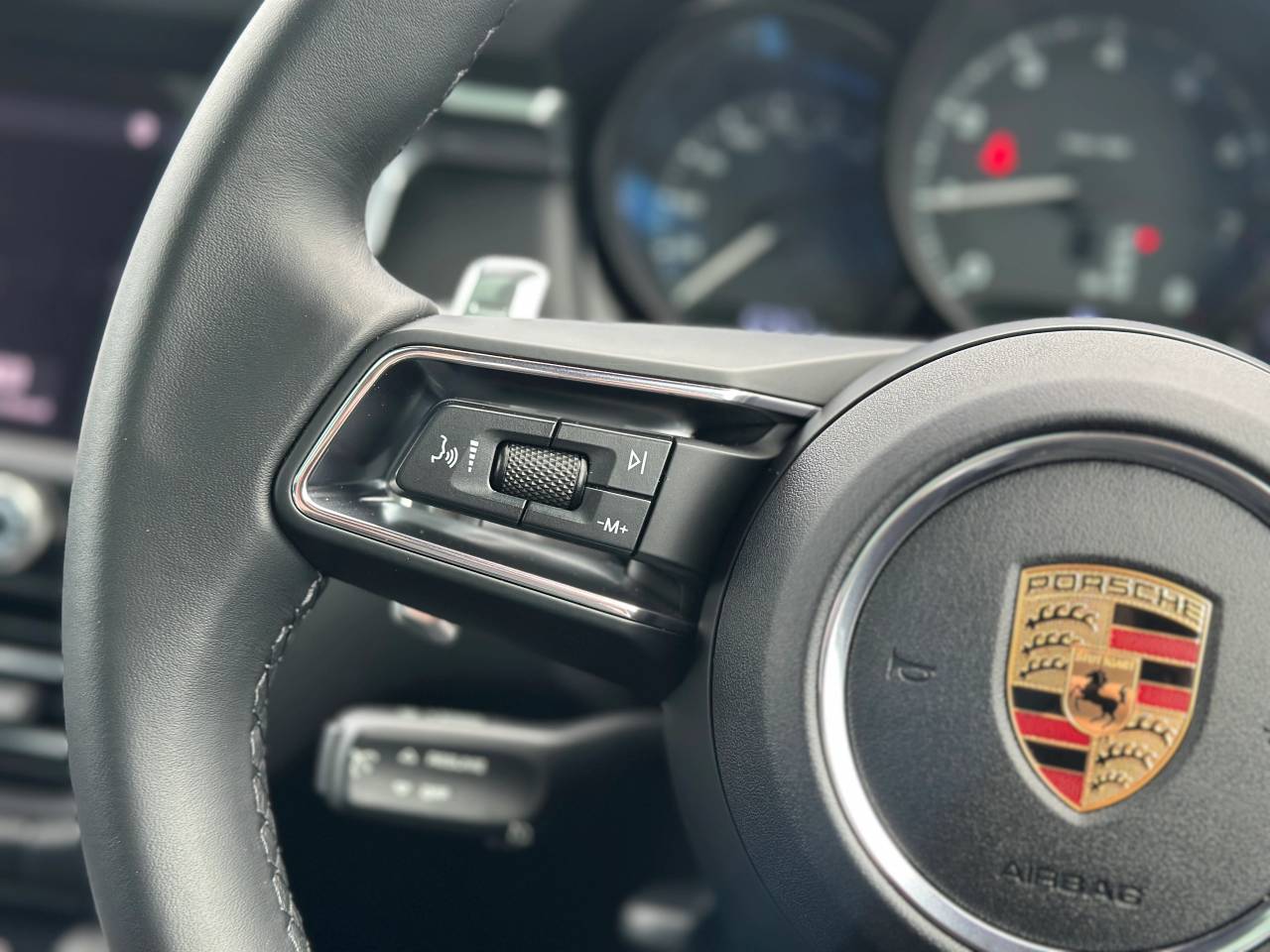 Used Porsche Macan 2024 for sale - 76110990: Photo 23