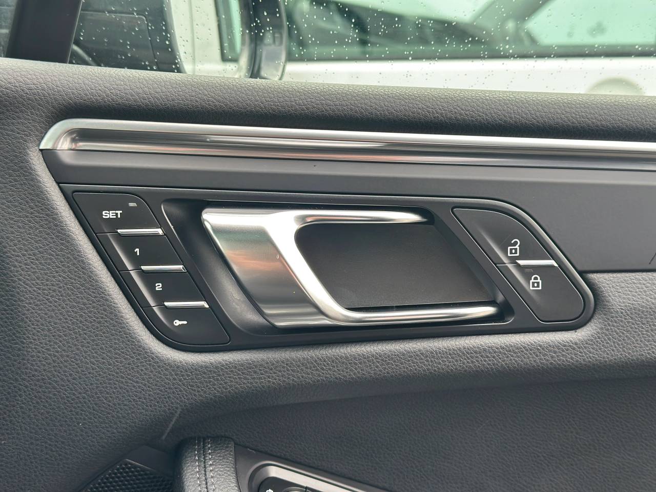 Used Porsche Macan 2024 for sale - 76110990: Photo 28