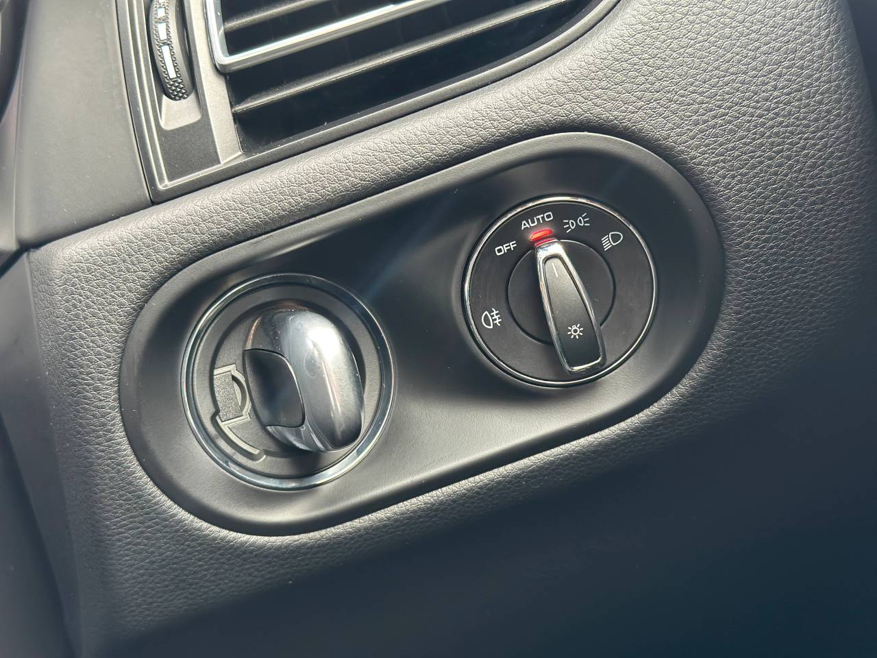 Used Porsche Macan 2024 for sale - 76110990: Photo 30