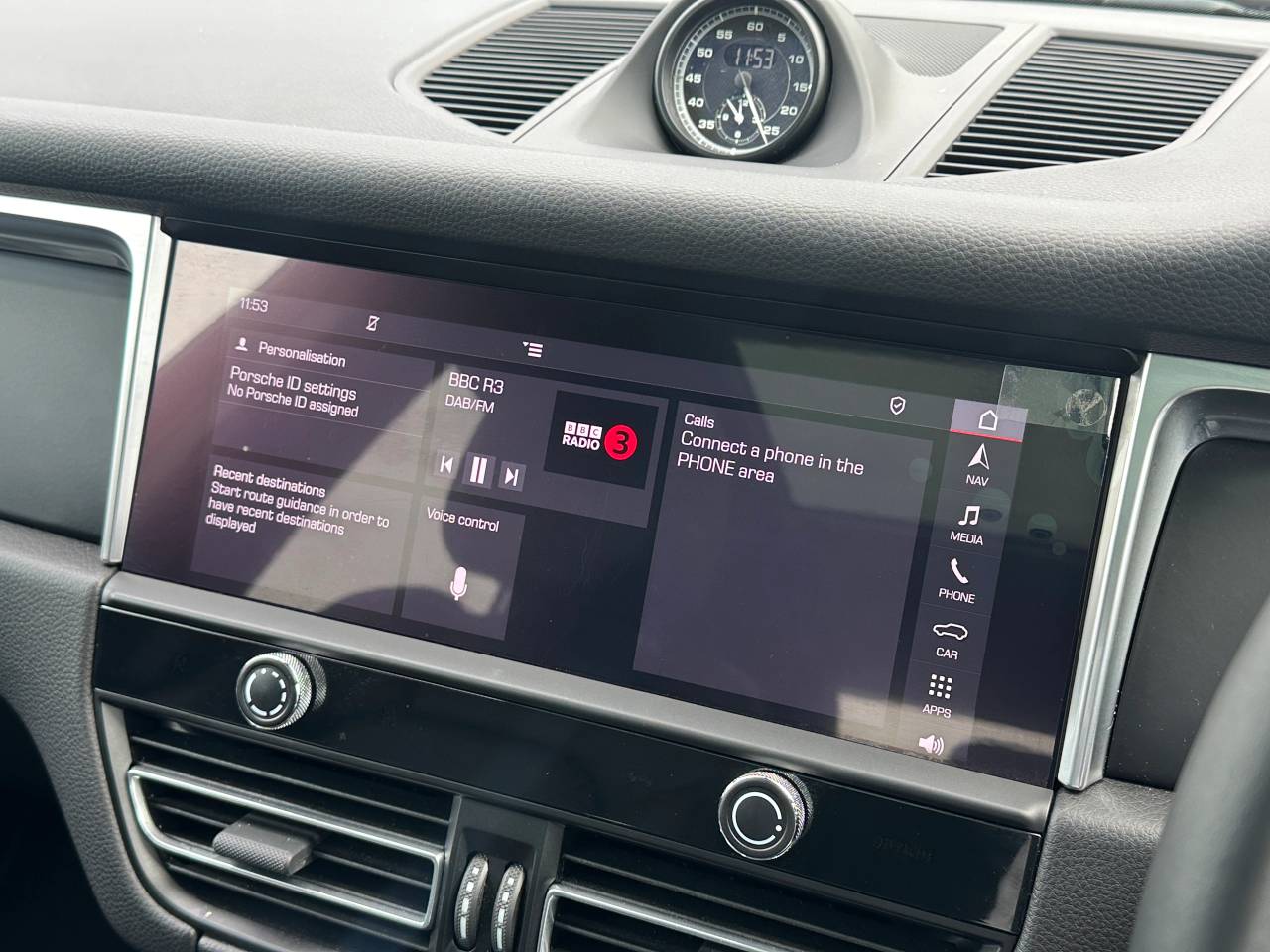 Used Porsche Macan 2024 for sale - 76110990: Photo 38