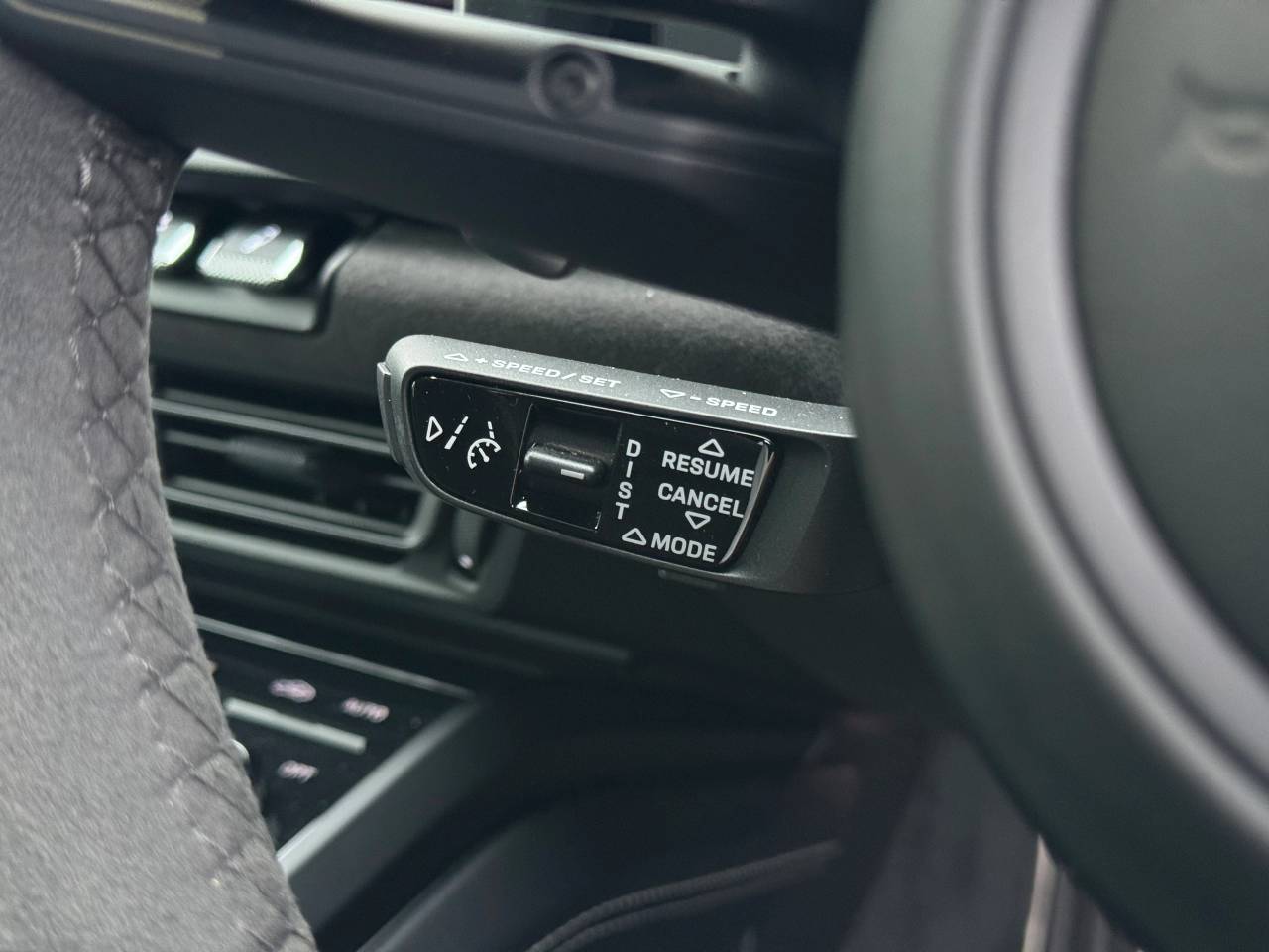 Used Porsche 911 2024 for sale - 76888353: Photo 24