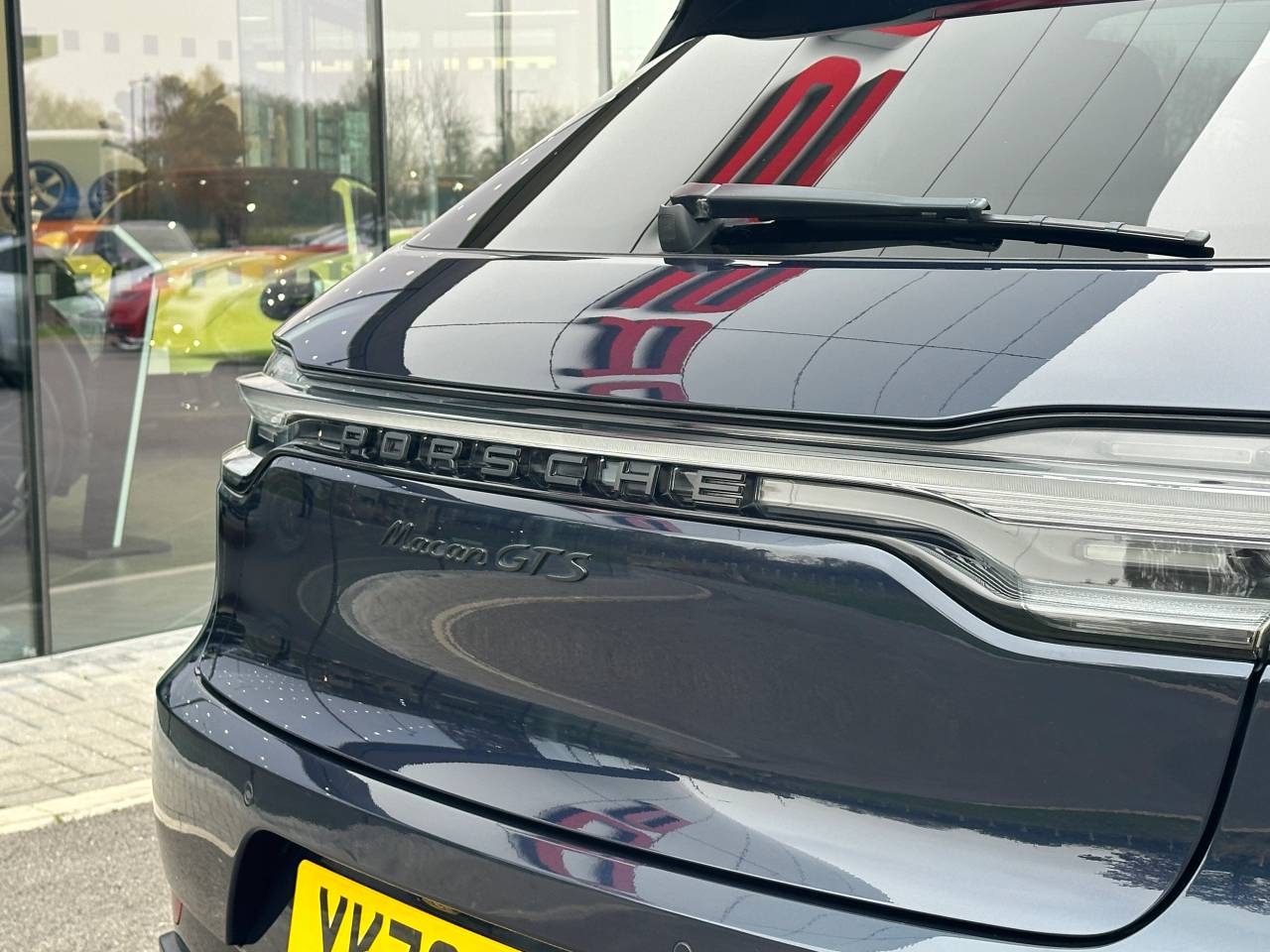 Used Porsche Macan 2020 for sale - 76111130: Photo 15