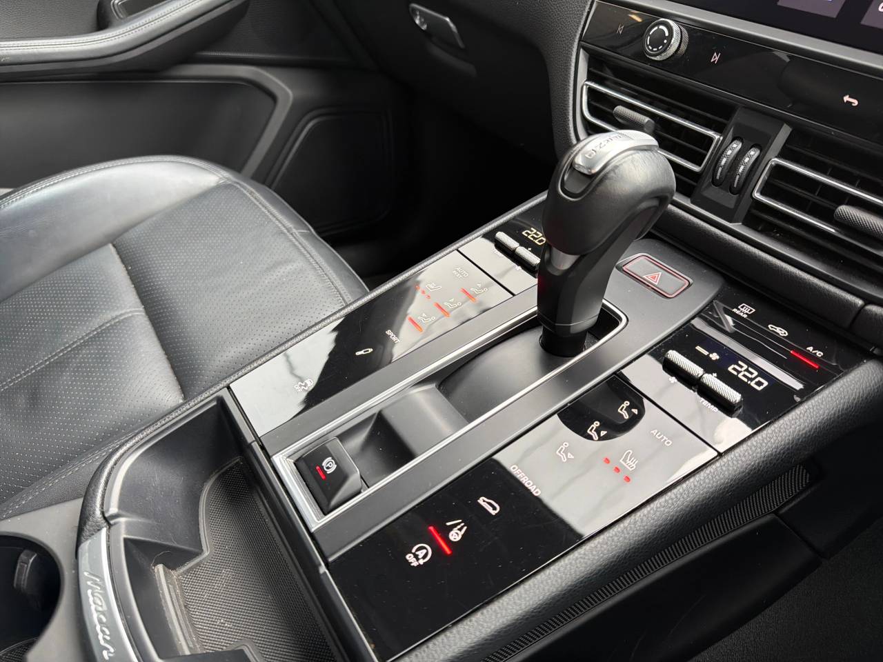 Used Porsche Macan 2022 for sale - 77855218: Photo 18