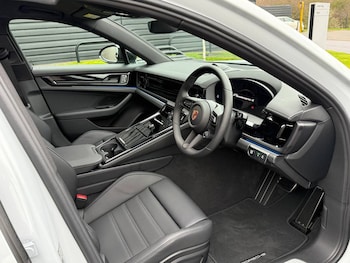 Used Porsche Panamera 2026 for sale - 78901893: Photo