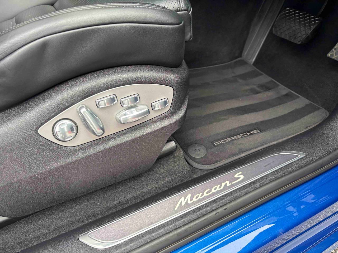 Used Porsche Macan 2020 for sale - 77013376: Photo 19