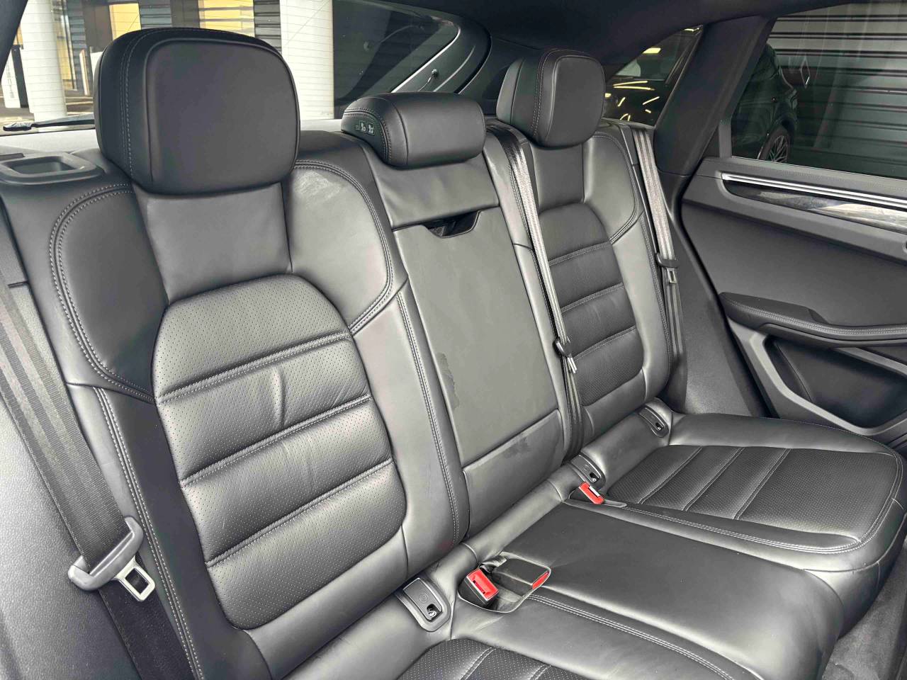 Used Porsche Macan 2020 for sale - 77013376: Photo 20