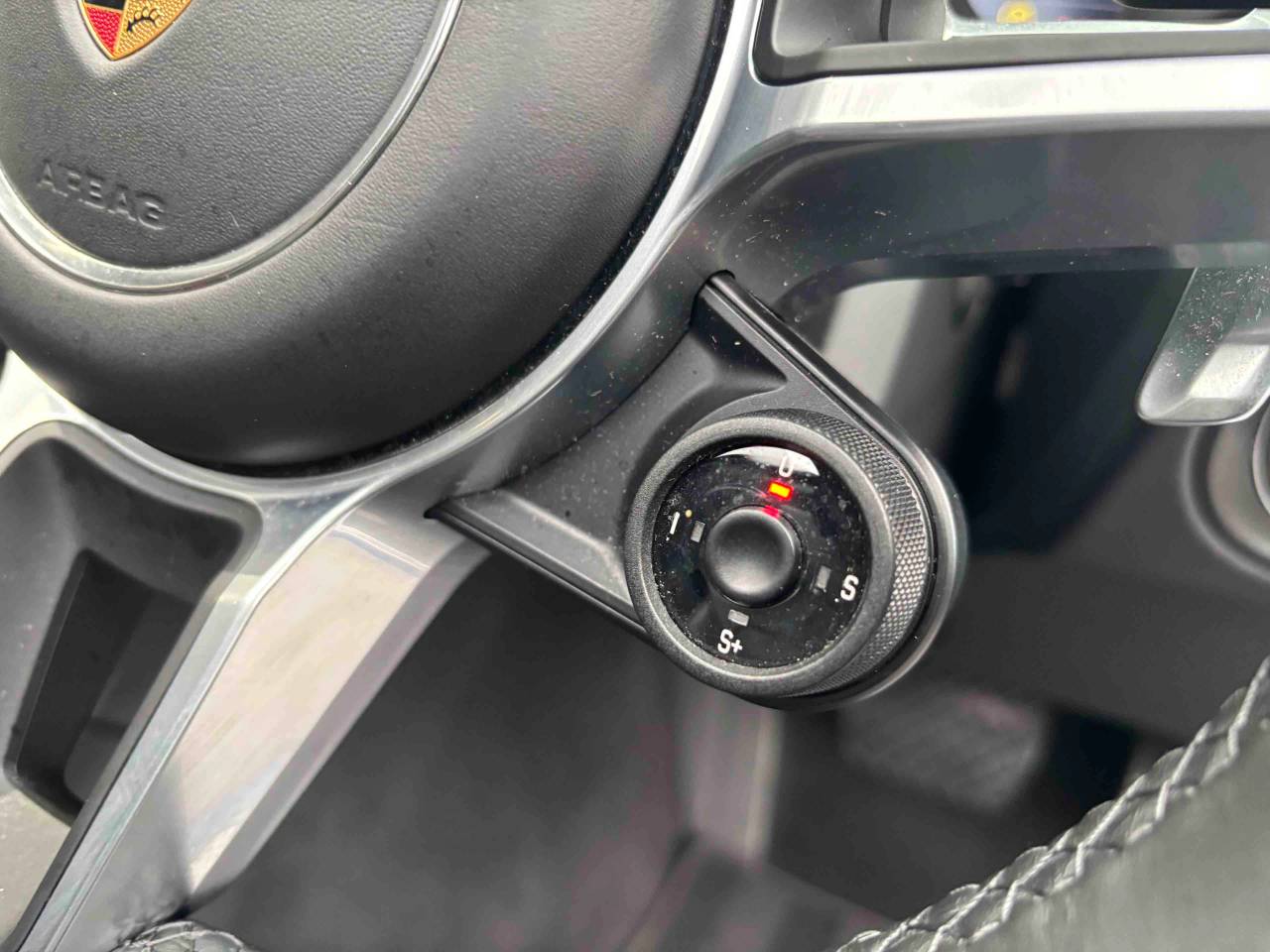 Used Porsche Macan 2020 for sale - 77013376: Photo 23