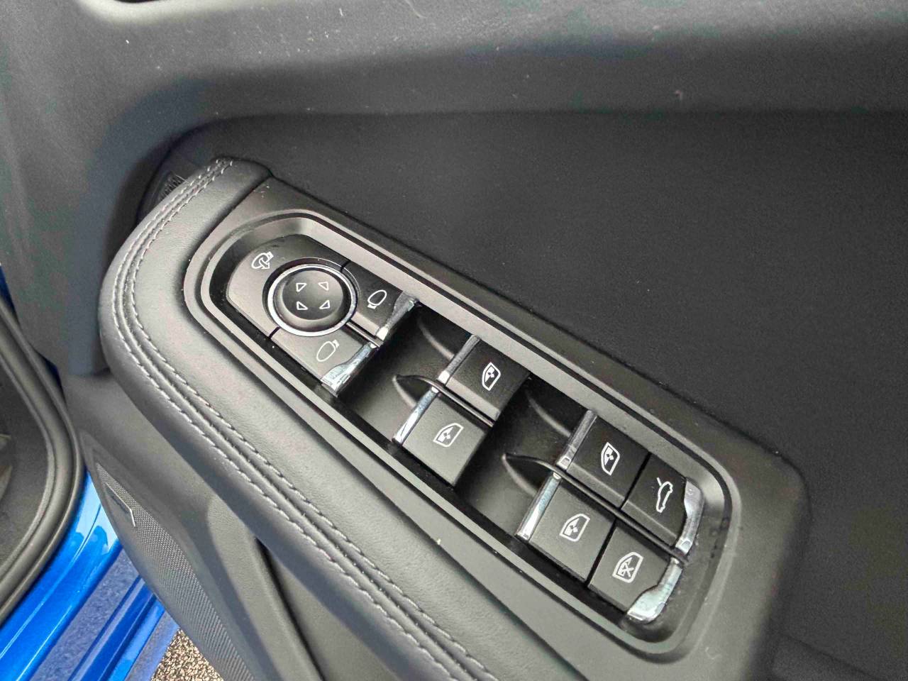 Used Porsche Macan 2020 for sale - 77013376: Photo 30