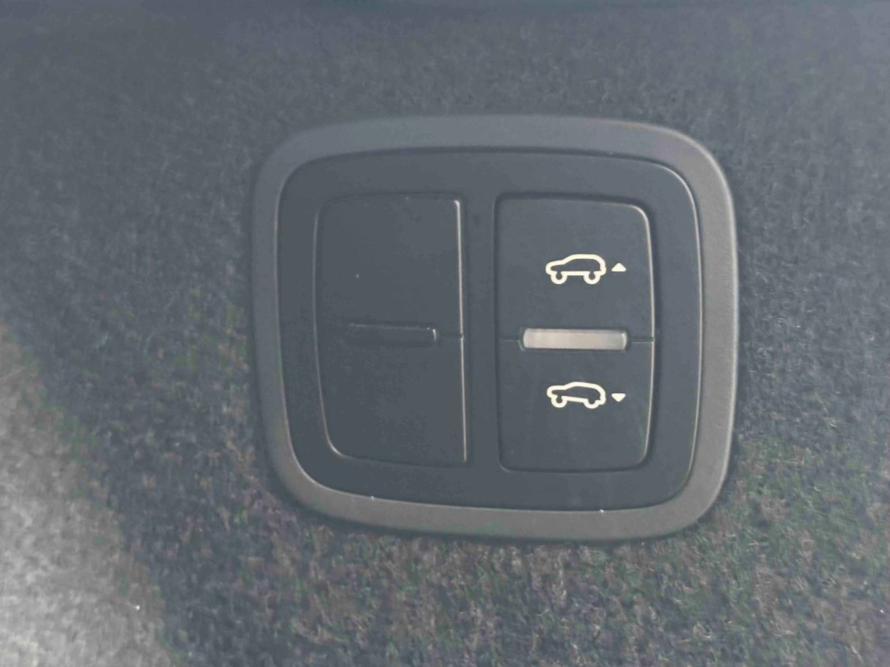 Used Porsche Macan 2020 for sale - 77013376: Photo 32