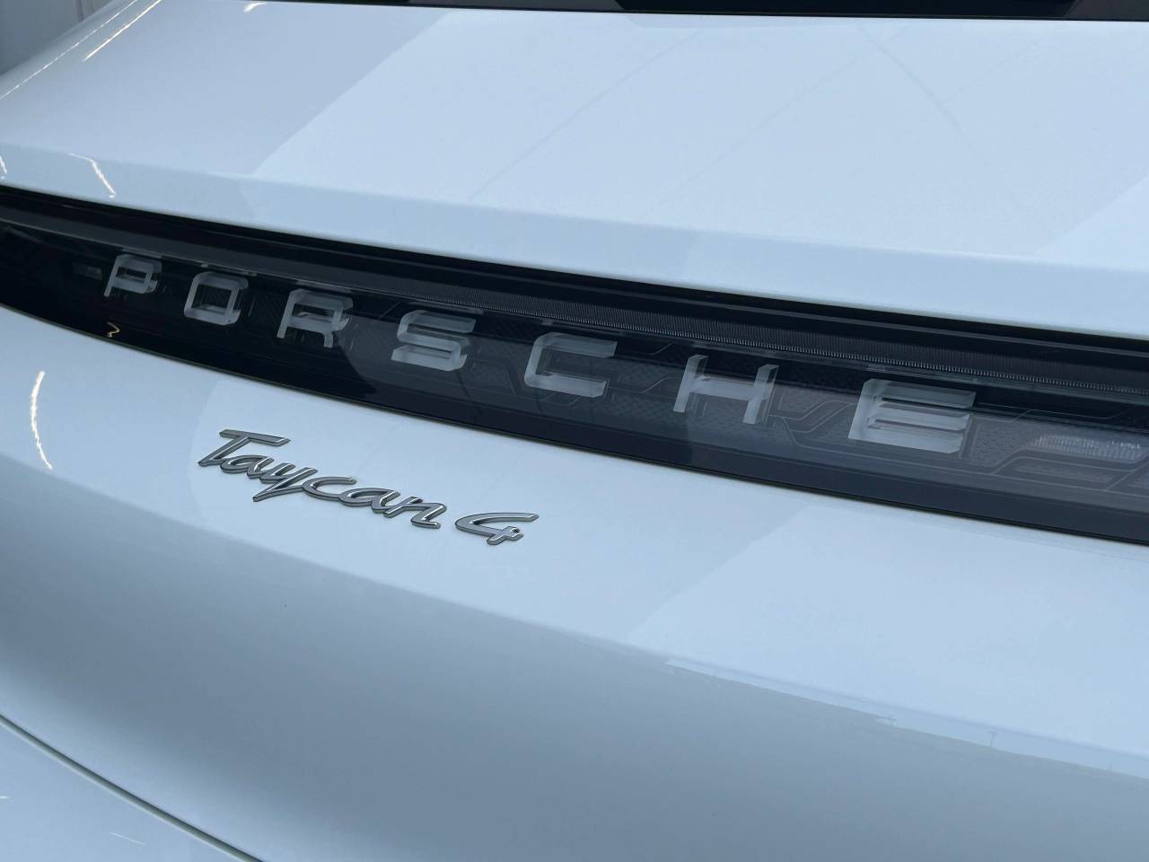 Used Porsche Taycan 2021 for sale - 77346379: Photo 14
