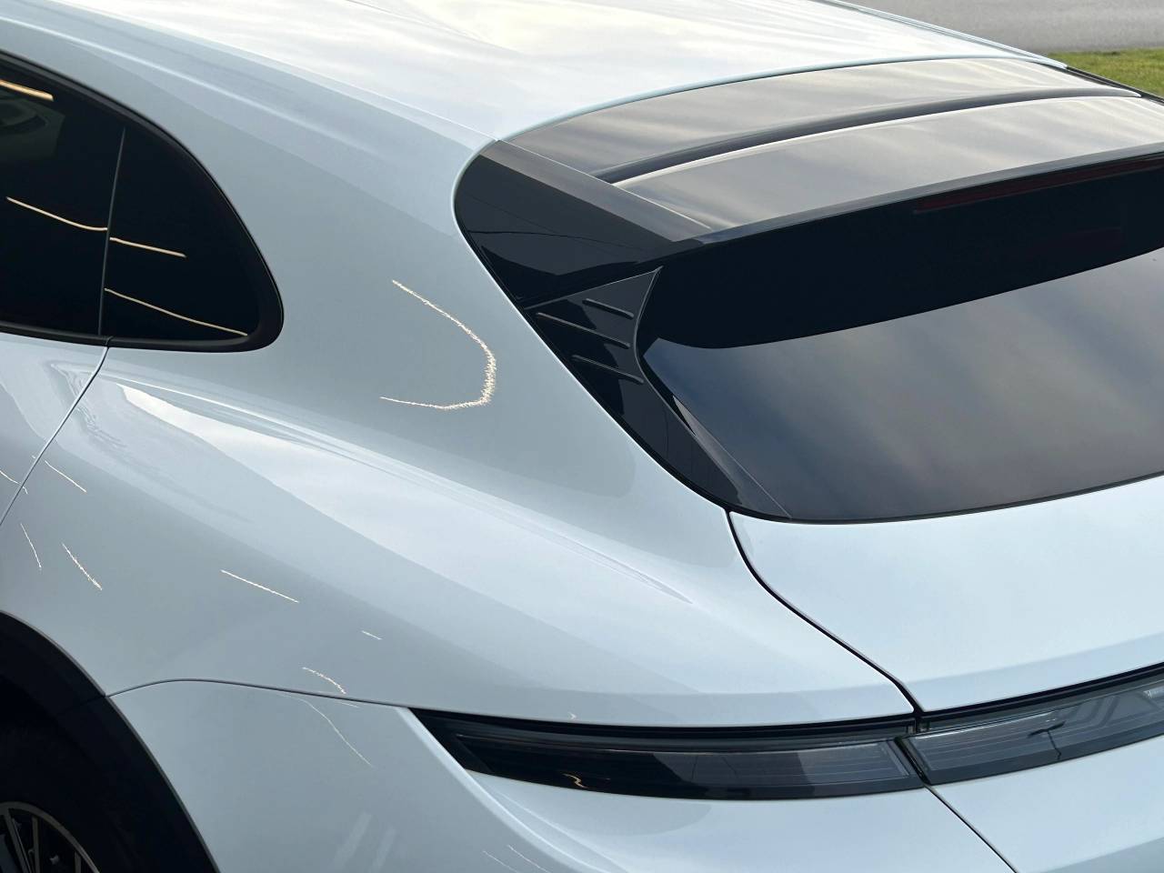 Used Porsche Taycan 2021 for sale - 77346379: Photo 15